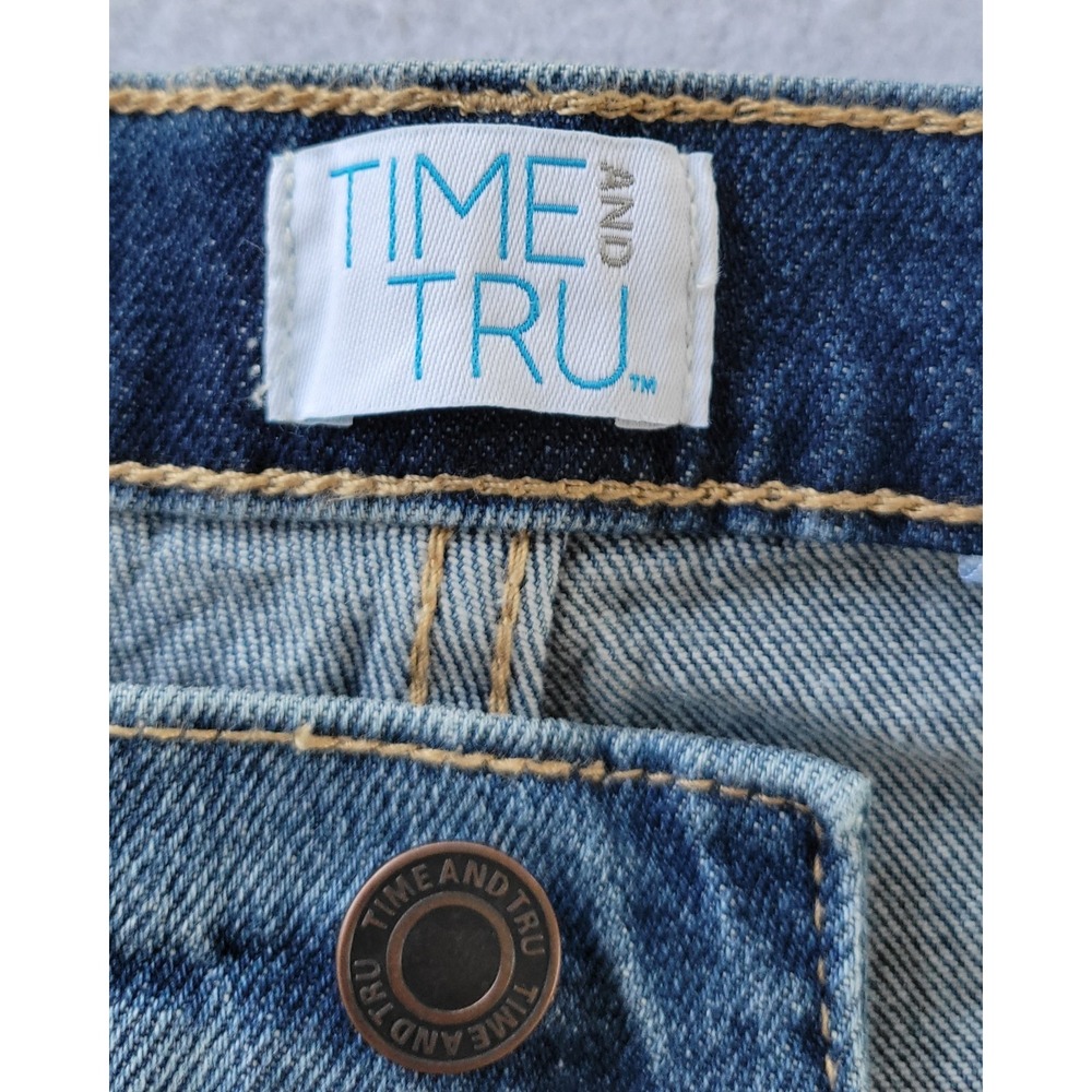 Time and Tru Women's Blue Jeans, Size 16, High Rise, Straight Stretch - Picture 7 of 15